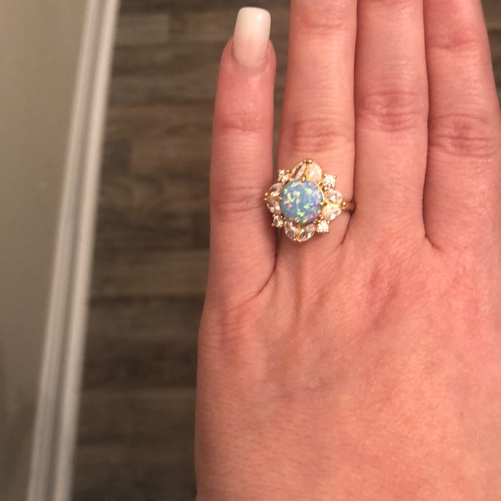 Gold Ring Bomb Party Ring- Size 6